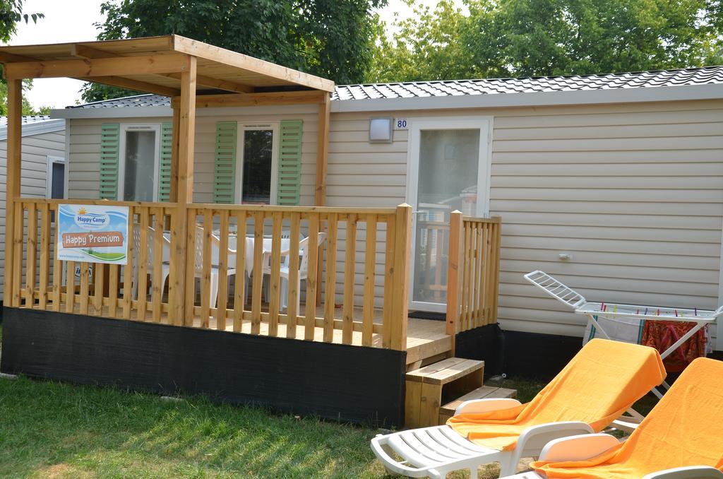Happy Camp Mobile Homes In Camping Amadria Park Camping Trogir Seget Vranjica Exteriér fotografie